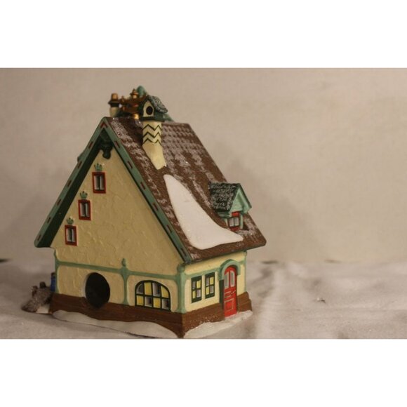 Dept 56 North Pole Village - The Glacier Gazette - Picture 3 of 6